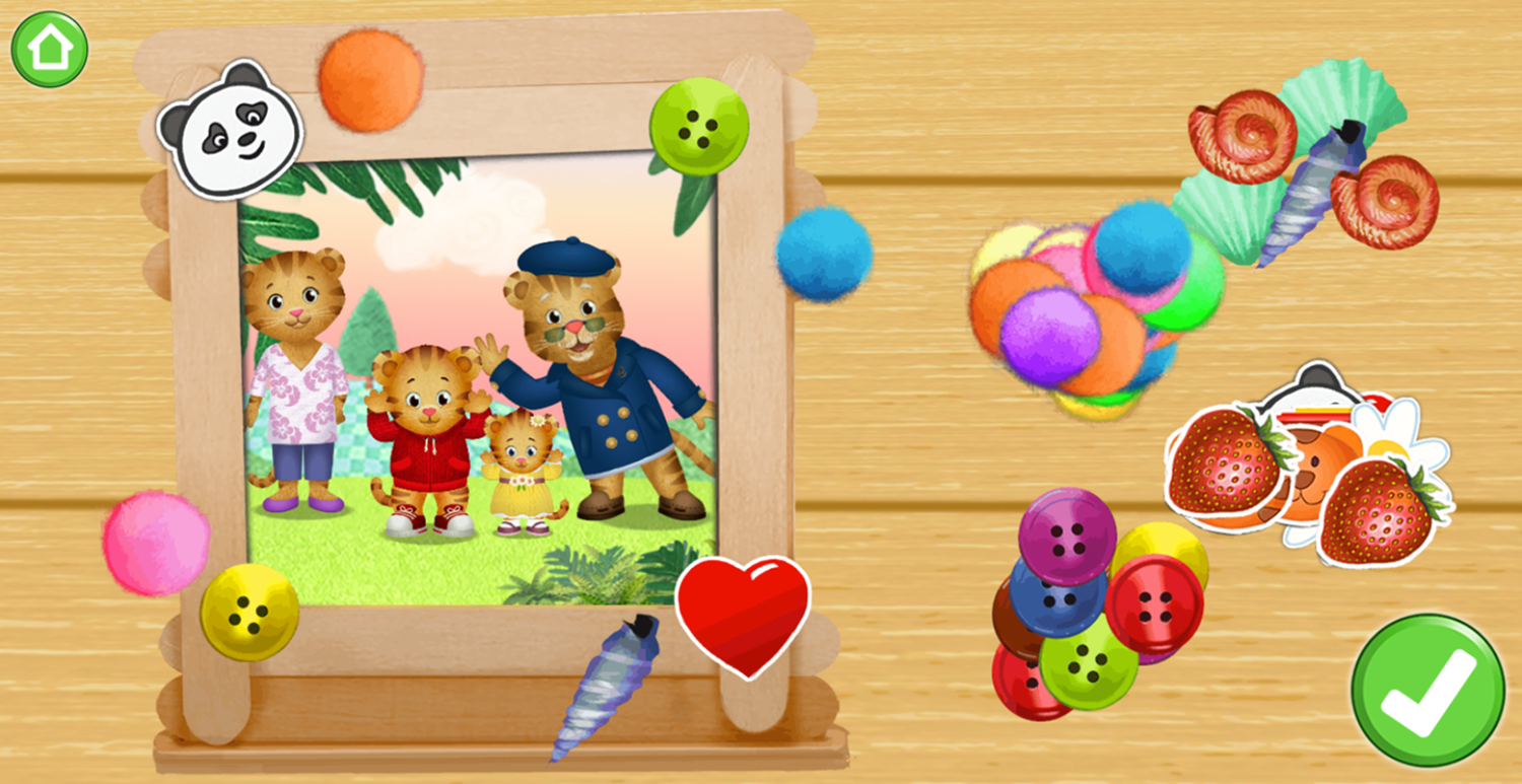 Daniel Tiger's Neighborhood Birthday Buddy Game Photo Decorate Screenshot.