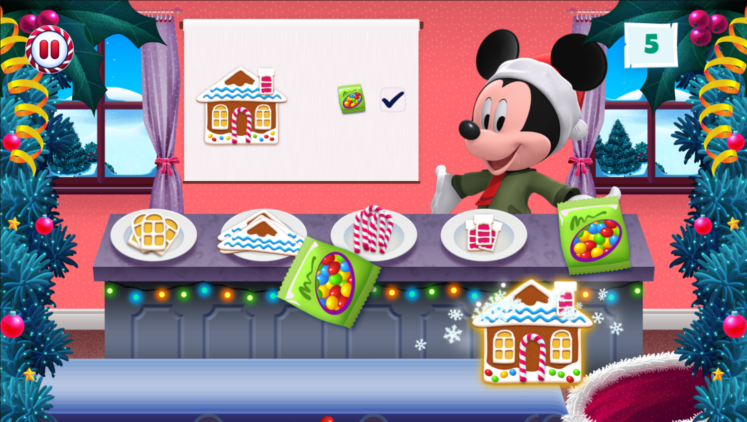 Disney Jr Holiday Party Game Gingerbread Designing Play Screenshot.