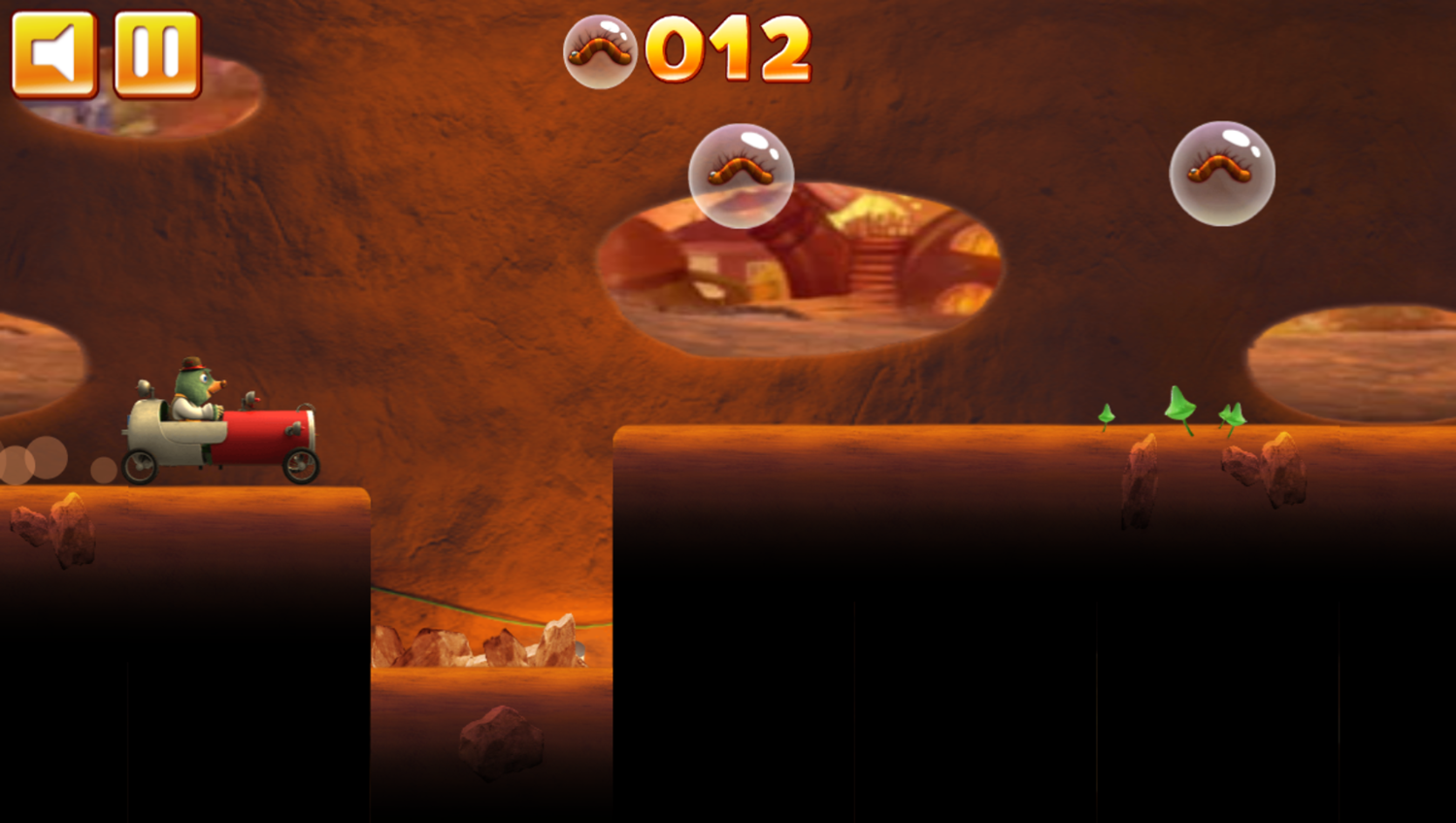 Master Moley Tunnel Dash Game Play Screenshot.