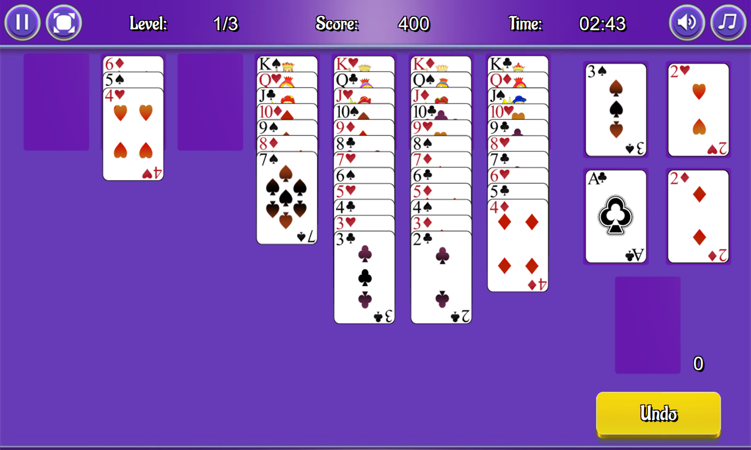 Queenie Solitaire Game Play Screenshot.